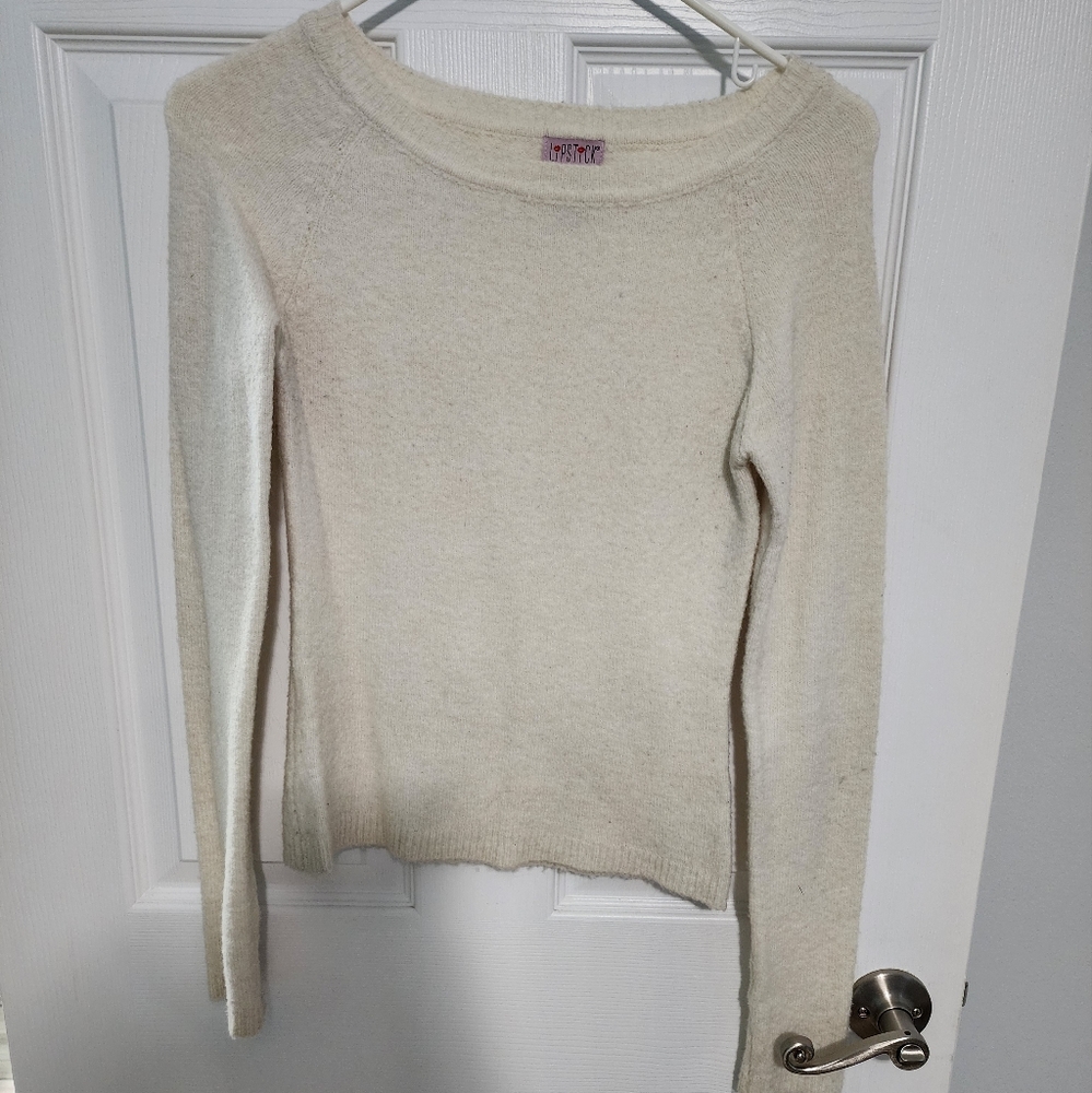 Medium White Sweater